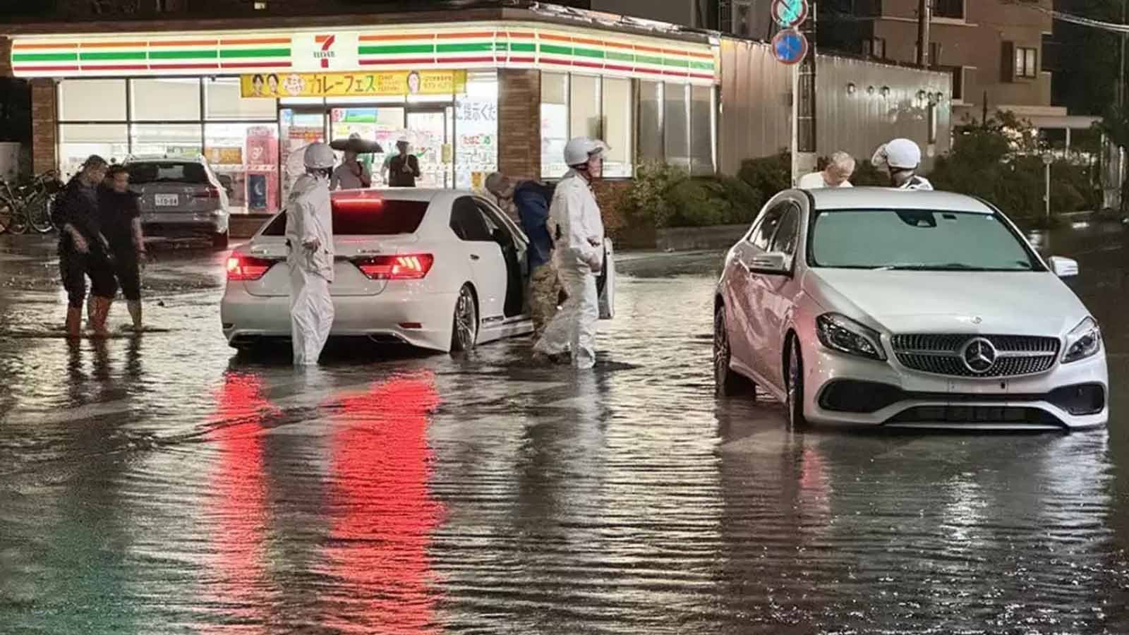 Lluvias récord provocaron graves inundaciones en Nagoya