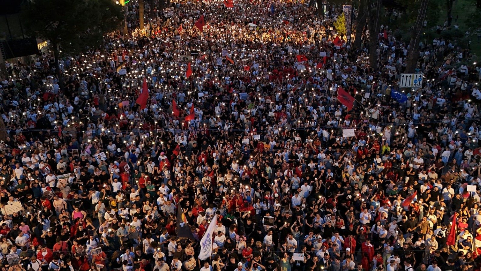 Protestas y represión en Albania por un megaproyecto turístico