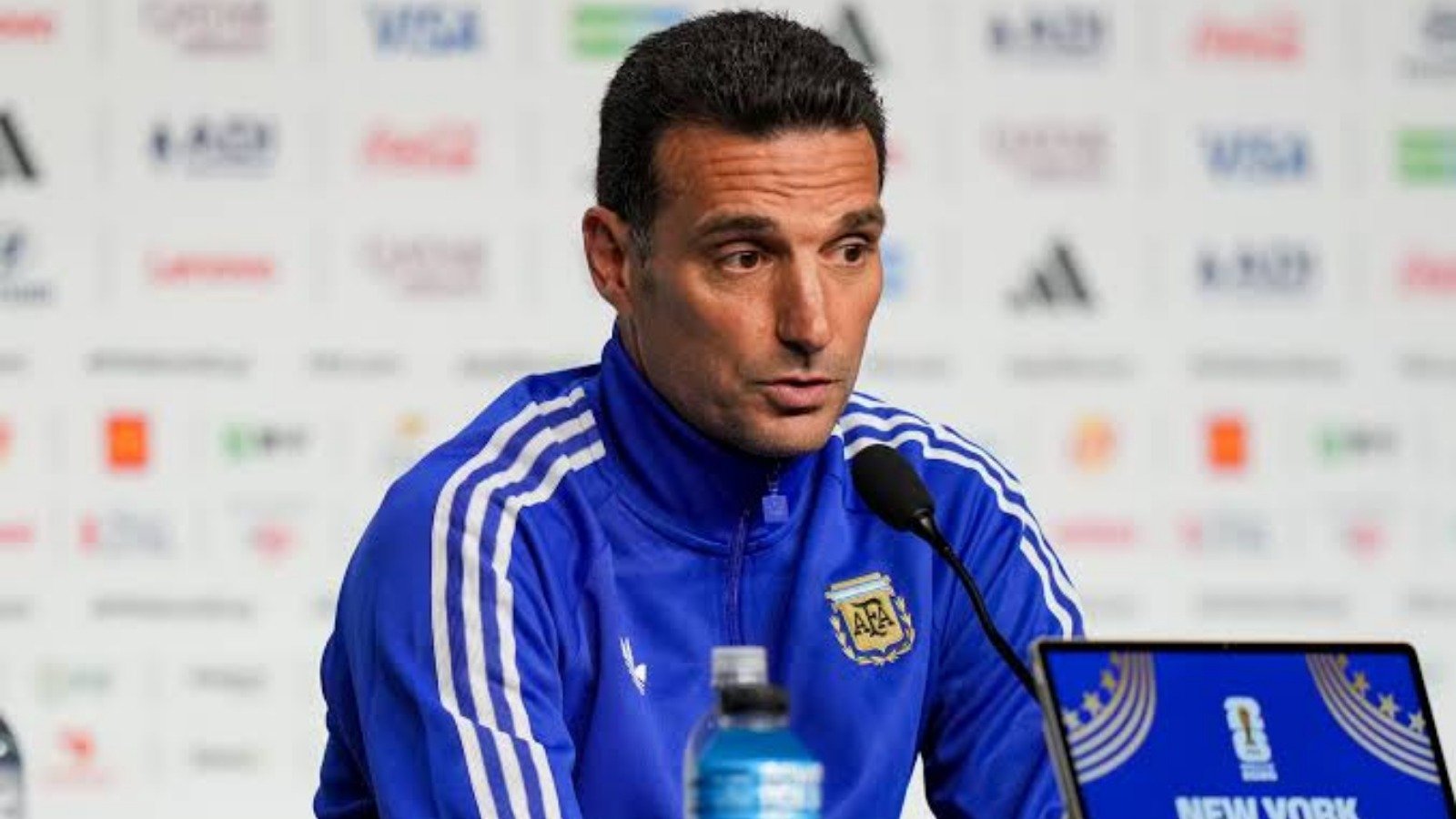 Alarma por el futuro de Scaloni: “Está muy cansado”